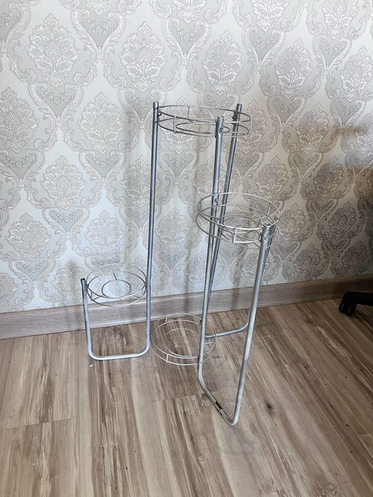 Подставка для комнатный растений