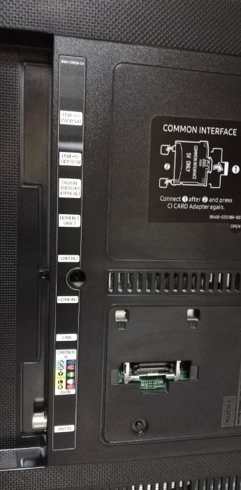 Vand TV LED Smart Samsung 108 cm 43MU6102 4K UltraHD cu DISPLAY DEFECT