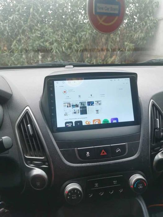 Navigatie Android 15 Hyundai IX 35/Tucson Dedicata - CarPlay QLed DSP