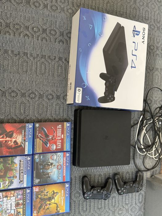 Playstation 4 slim 1 tb ssd