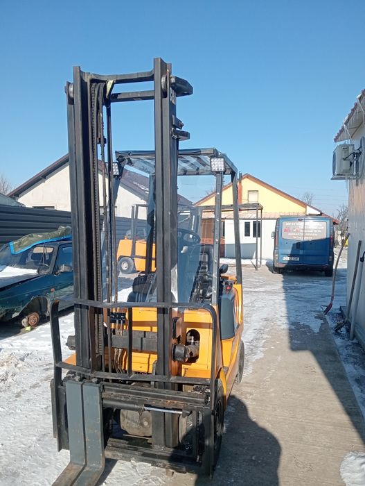 Stivuitor caterpillar 1,6T