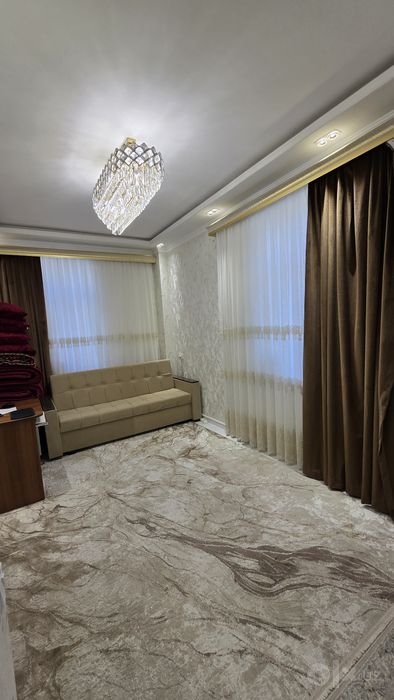 Срочно продаётся 3х комнатная в отличном расположение