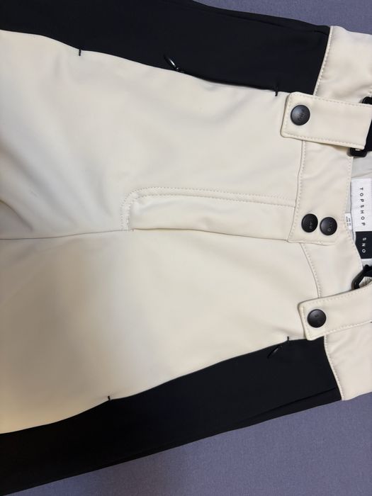 Дамски Ски панталон  с презрамки и разширен крачол в размер Xs/S