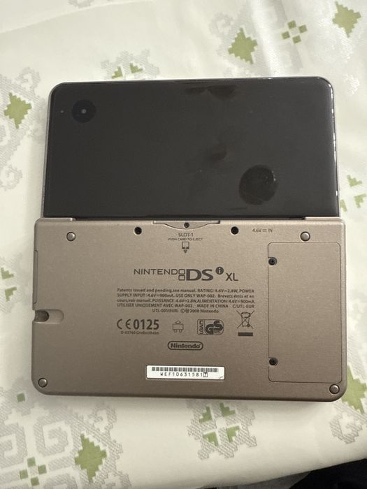 Продам nintendo dsi xl