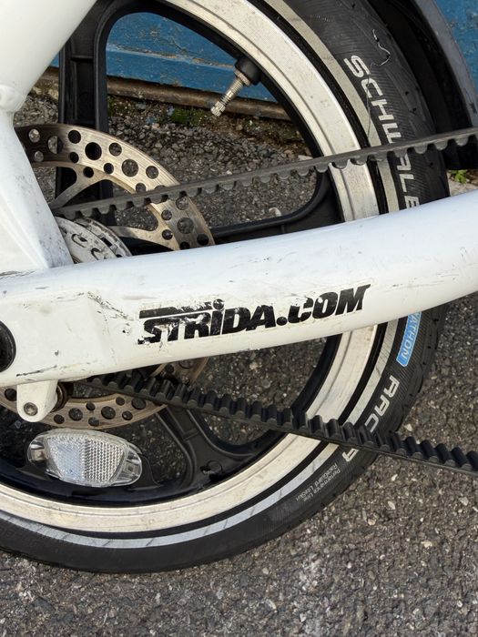 Bicicleta pliabila marca Strida adusa din Germania