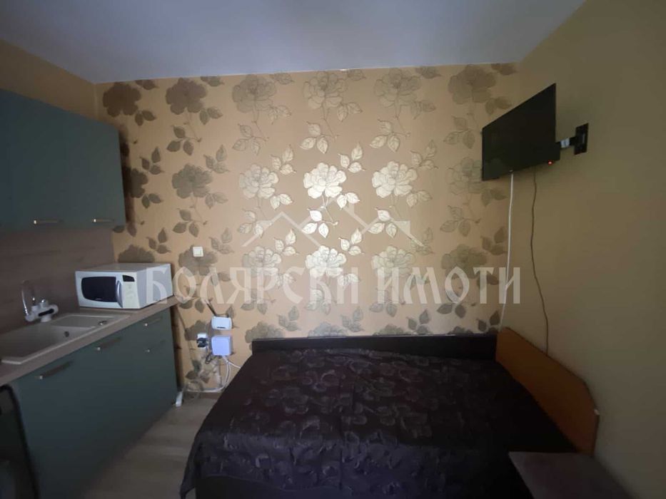 Дава се под наем Тристаен апартамент в Велико Търново, Център - 90 кв.м за 410 € - Снимка #1