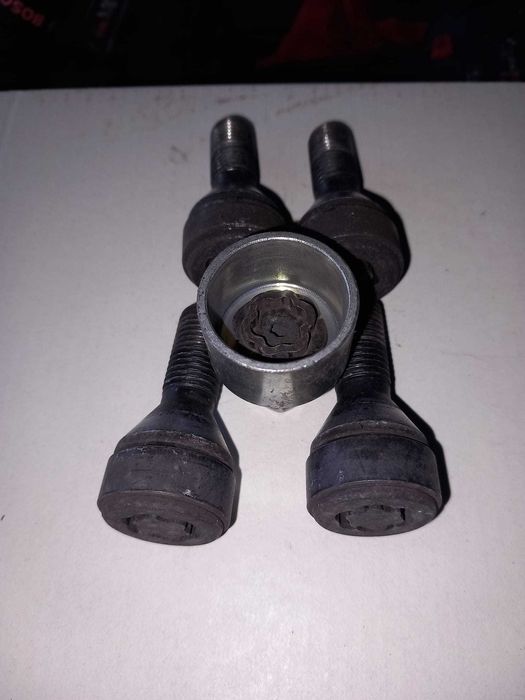 Set prezoane antifurt jante bmw x1,e90,e87