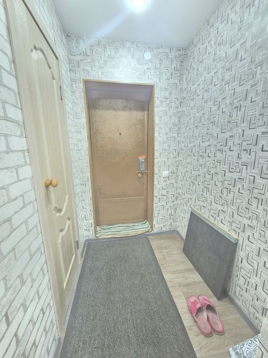 Продам 1 ком школьник