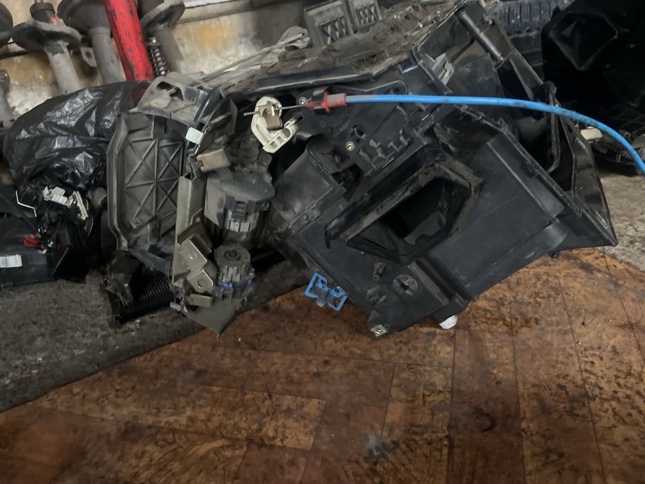 Корпус печки  бмв е34