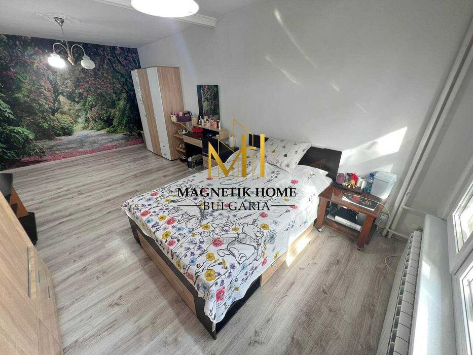 Дава се под наем Тристаен апартамент в Бургас, Славейков - 70 кв.м за 408 € - Снимка #1