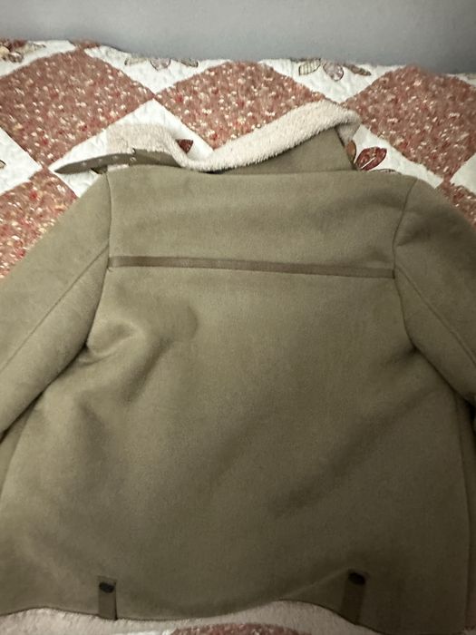 Продаю стильную дубленку