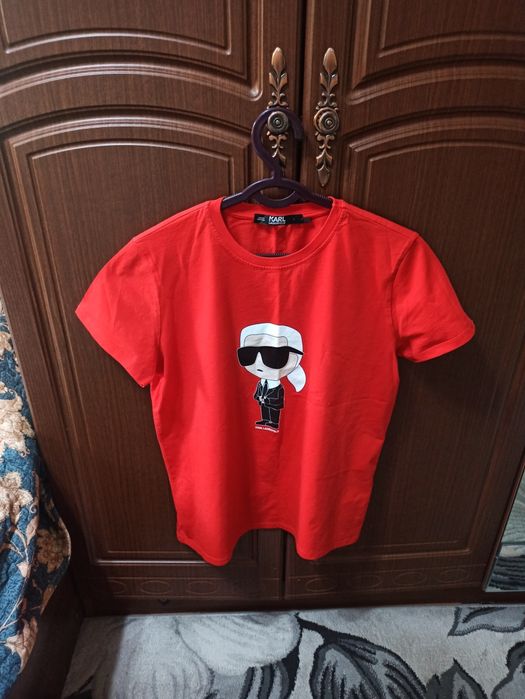 Футболка Карл Лагерфельд . Унисекс