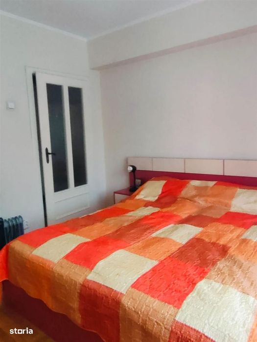 Apartament 3 camere pe Stefan Cel Mare