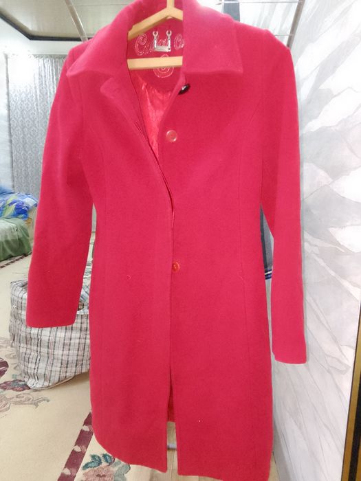 Куртки женские разные