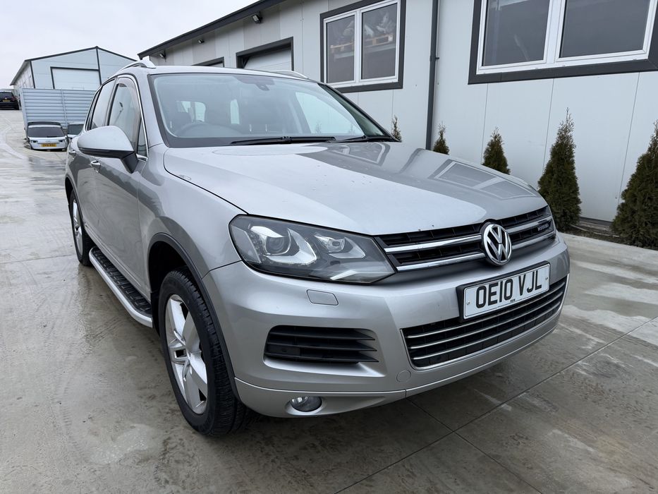 Dezmembrez touareg 7p hybrid 3.0tfsi CGE bixenon interior electric