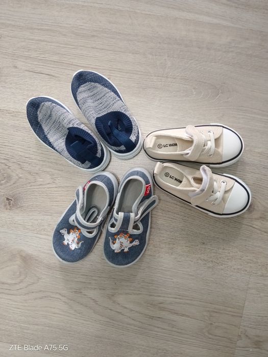 Детски обувки 21,22 и 24 номер и  стелки на Колев и Колев