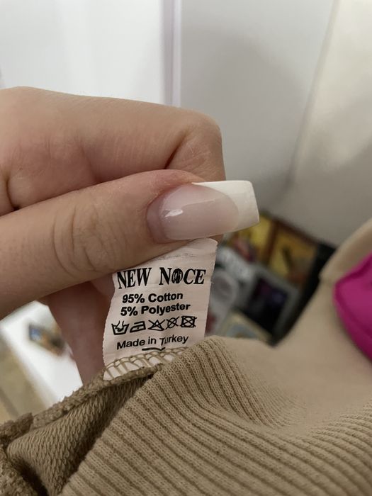 Pulover COS Bej , marimea M , material 95%bumbac,8% poliester