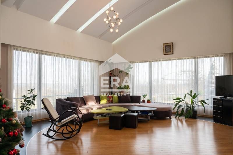 САМО В ЕРА ИМОТИ ХАСКОВО Луксозно имение с басейн и изумителен дизайн