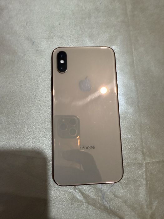 Iphone xs 64gb batareya yomkosti 74%