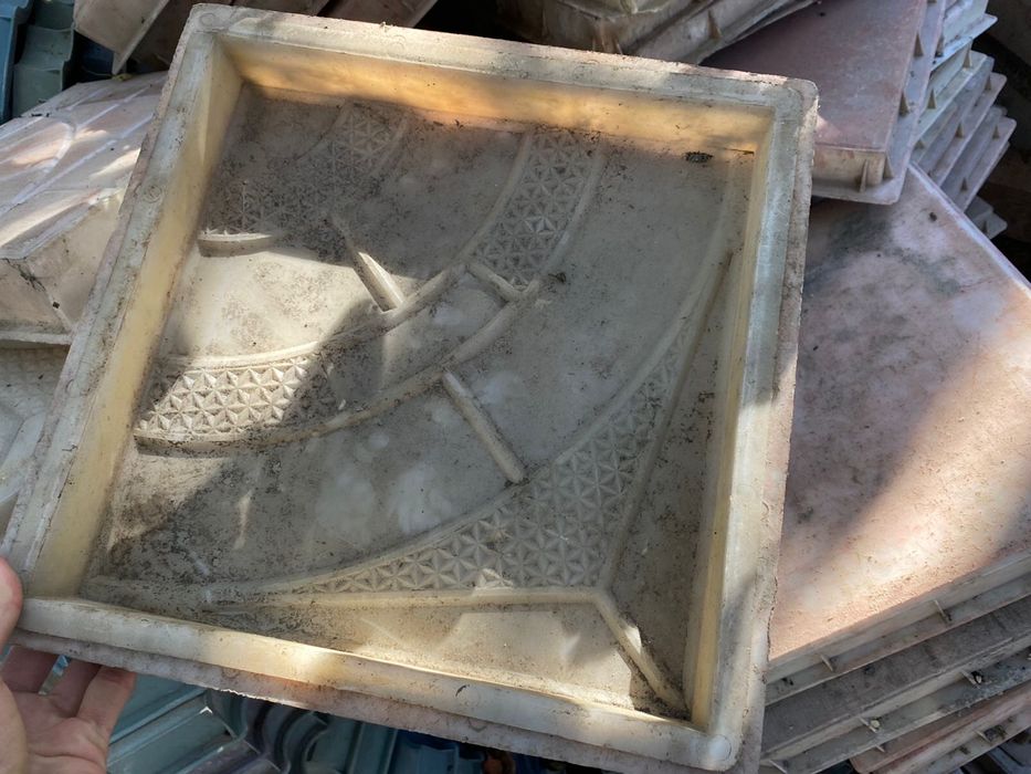 Продам вибростол с формами