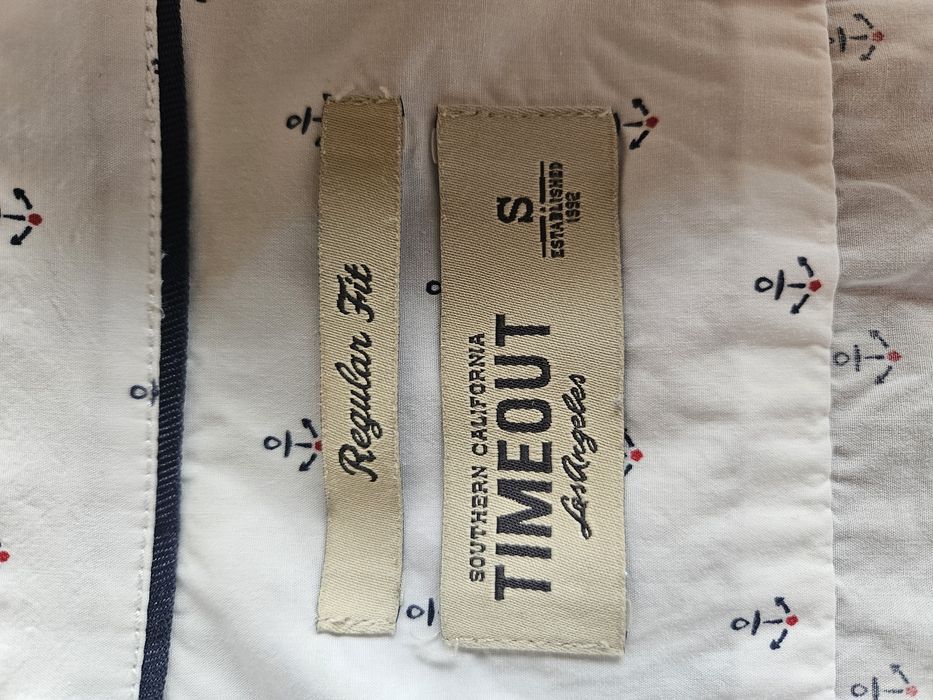 Бяла риза с котвички размер: S