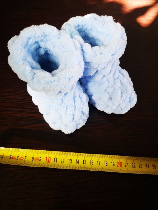 Детски пантофки плетени