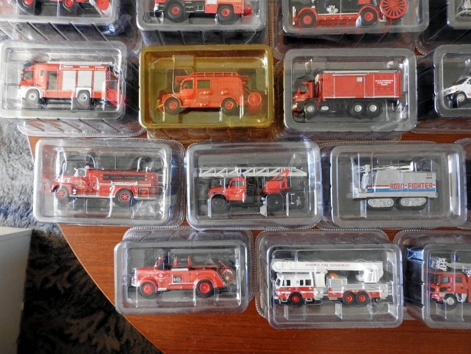 Del Prado 75 machete masini pompieri reviste engleza