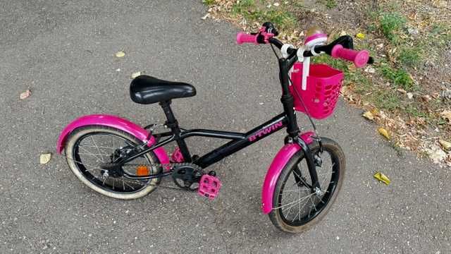 Bicicletă pentru fetițe
