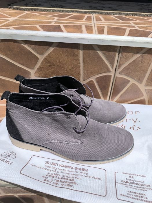 Продам туфли замшевые