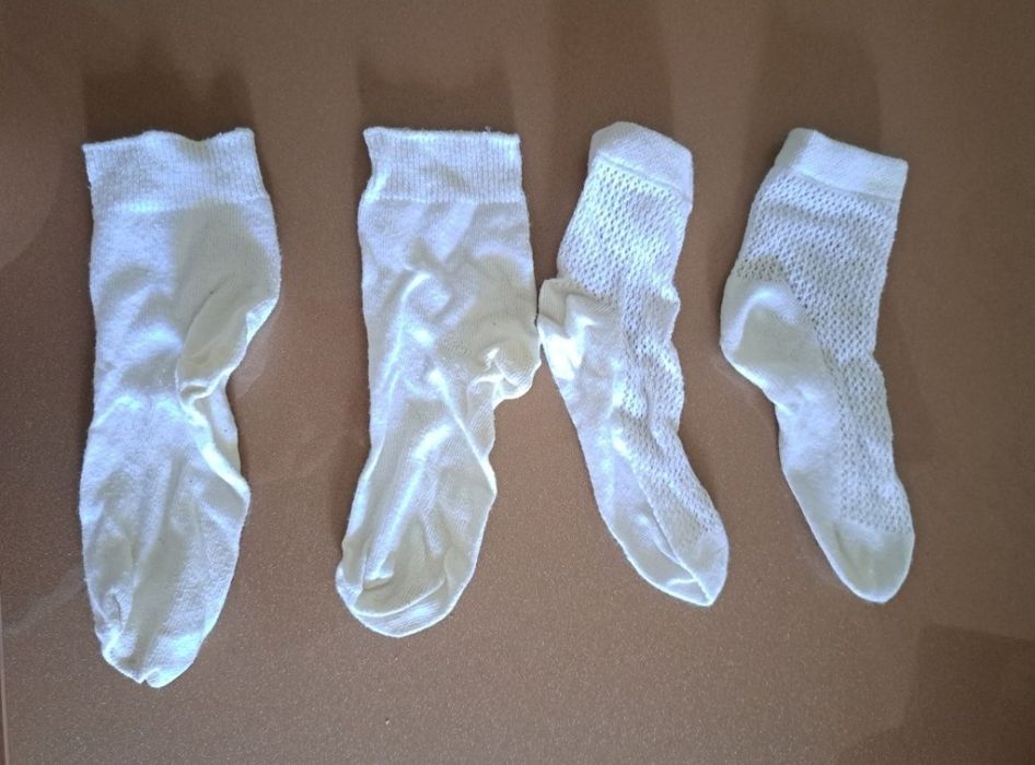 Детские белого цвета носочки