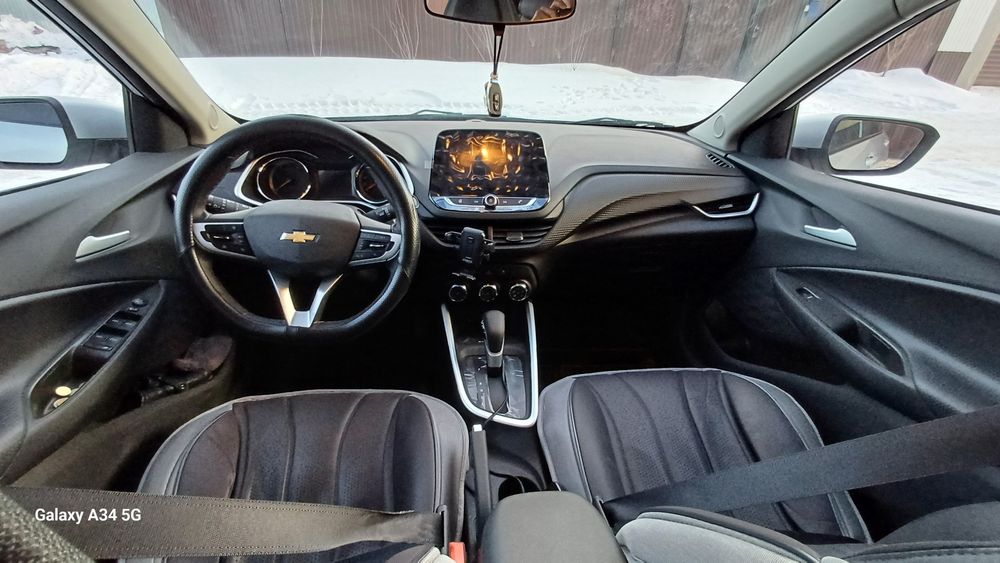 Продам Шевроле Оникс