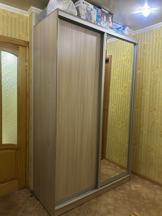Продам шкаф купе