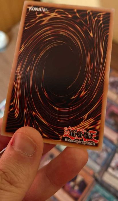 Vand Lot cu aprox. 5000 carti Yu-Gi-Oh Originale 2021-2025.