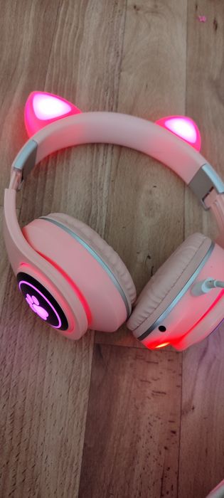 Продам наушники б/у