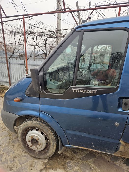 Ford transit 2007 2 4 140 cai gazeaza motoru