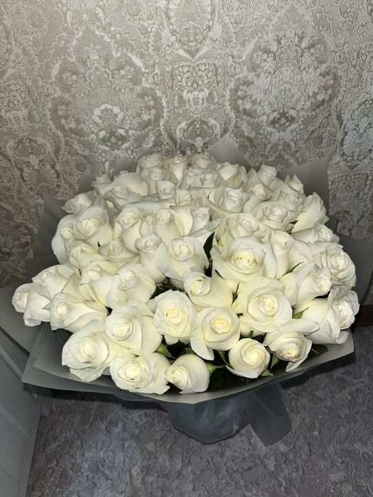 Цветы 51 роза свежие