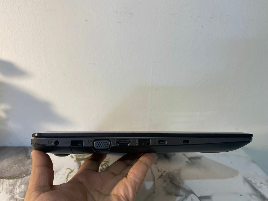 ASUS X556 intel i3/Nvidia GeForce