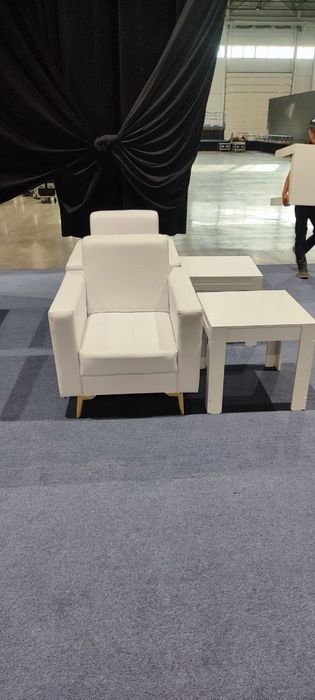 Аренда кресло . Журнальный стол . Прокат кресла диван  Стол стул