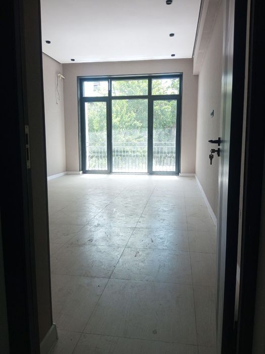 Продаётся дом в центре города на Шота Руставели , Ул Конституции.