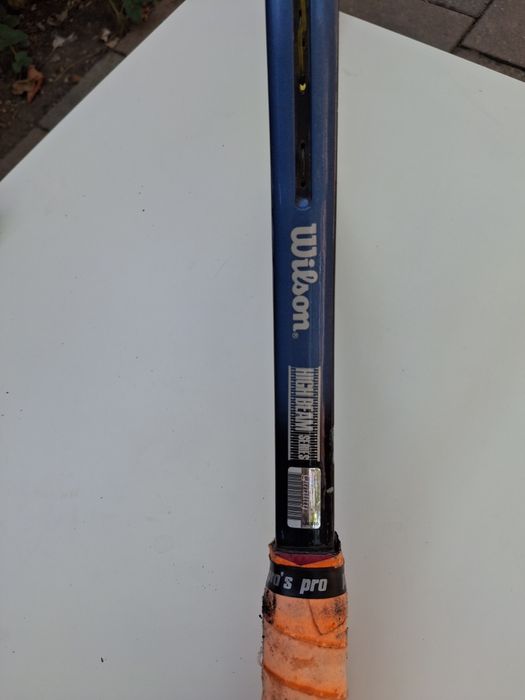 Racheta tenis Wilson Sting Pro.
