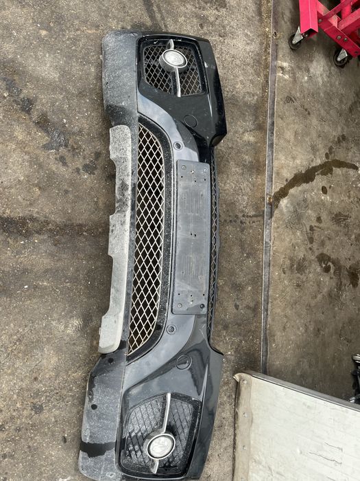 Предна броня бмв х6 е71 ( predna bronq bmw x6 e71 )