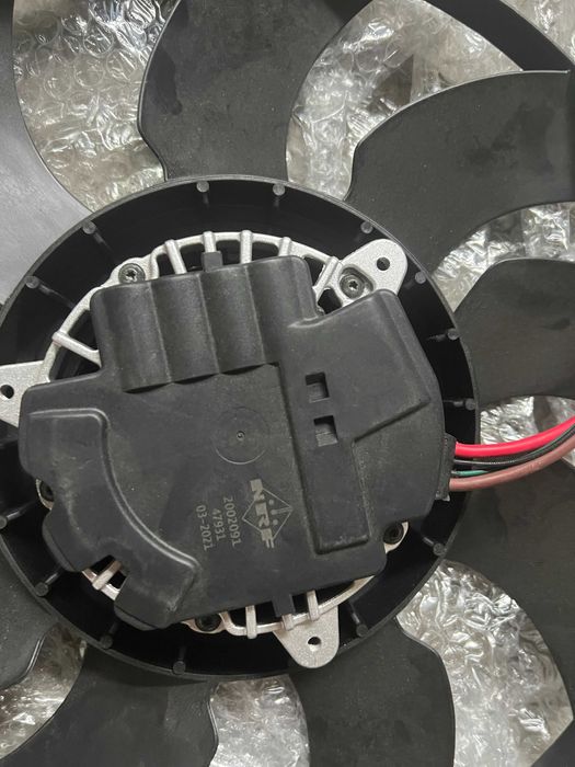 Перки за радиатор Audi VW 2 br NRF47931  NRF47917 Вентилатор