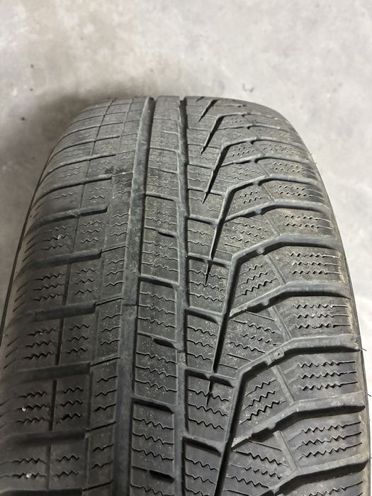Зимни гуми Hankook Winter Evo  205/55 17 Дот 2020