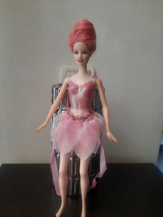 Кукли Кен и Барби с дрехи