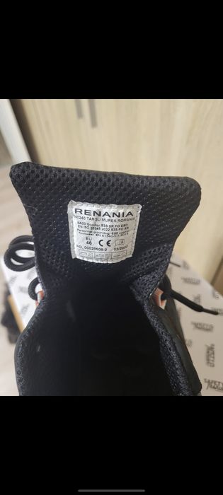 Bocanci de munca cu glezna joasa de la Safety Fashion by Renenia