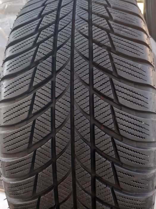 225/50 R17 Bridgestone