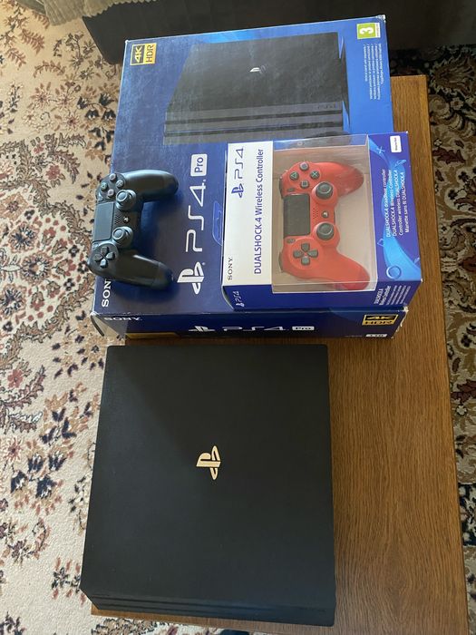 PS 4 Pro - 1 tb —