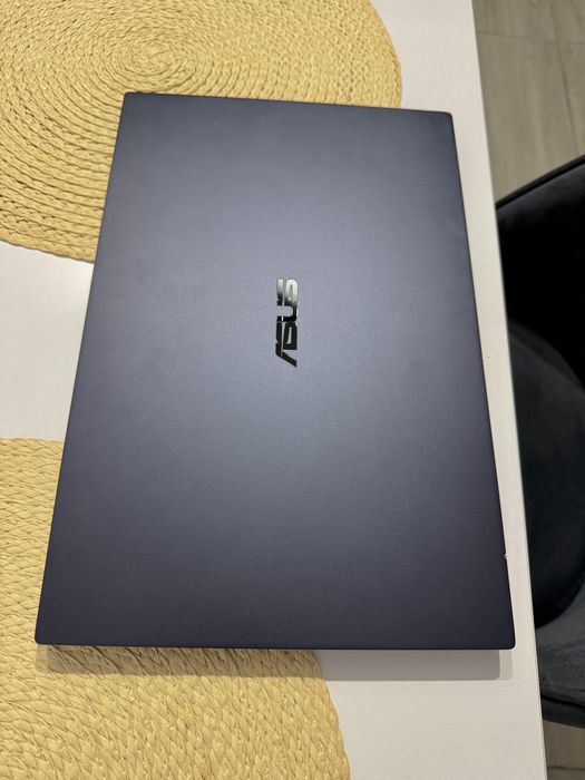 Laptop Asus B1500CEAE