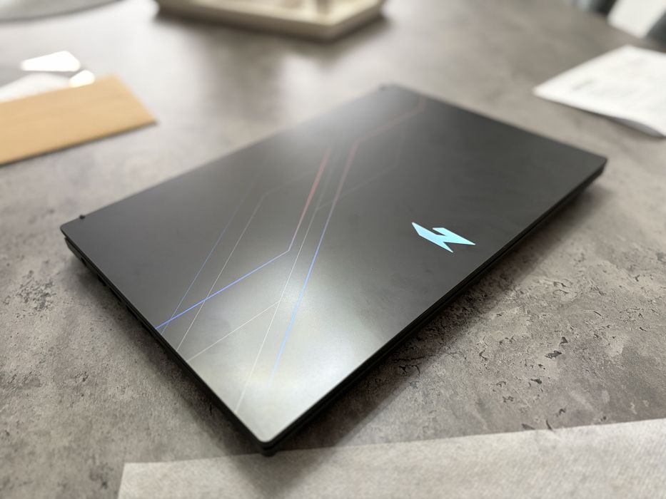 Acer Nitro V15 (Gaming) i9/1T ssd/8gb Video/32gb ram