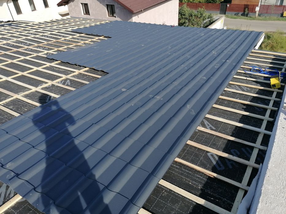 Tigla metalica jgheaburi burlane reparatii acoperis garduri terase foișoare